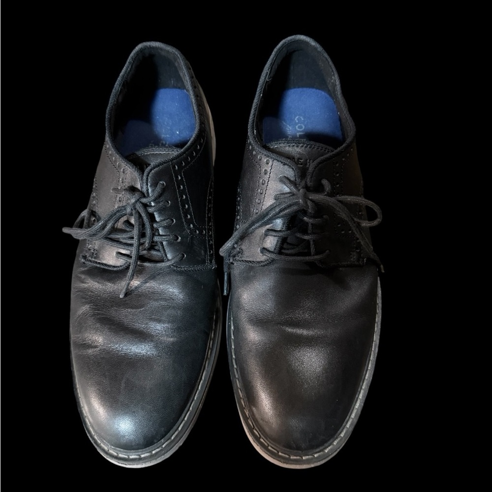 Cole Haan Size 8M Black Grandseries Leather Derby Shoes with Blue Insoles. Used